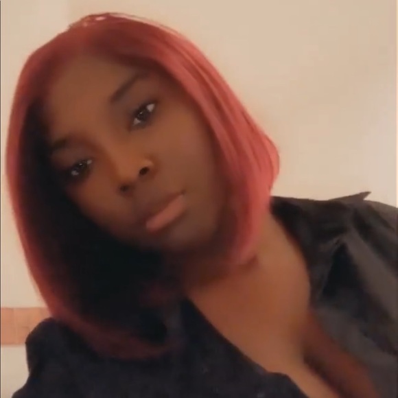 Meet your Posher, Cindy - Picture 1 of 1